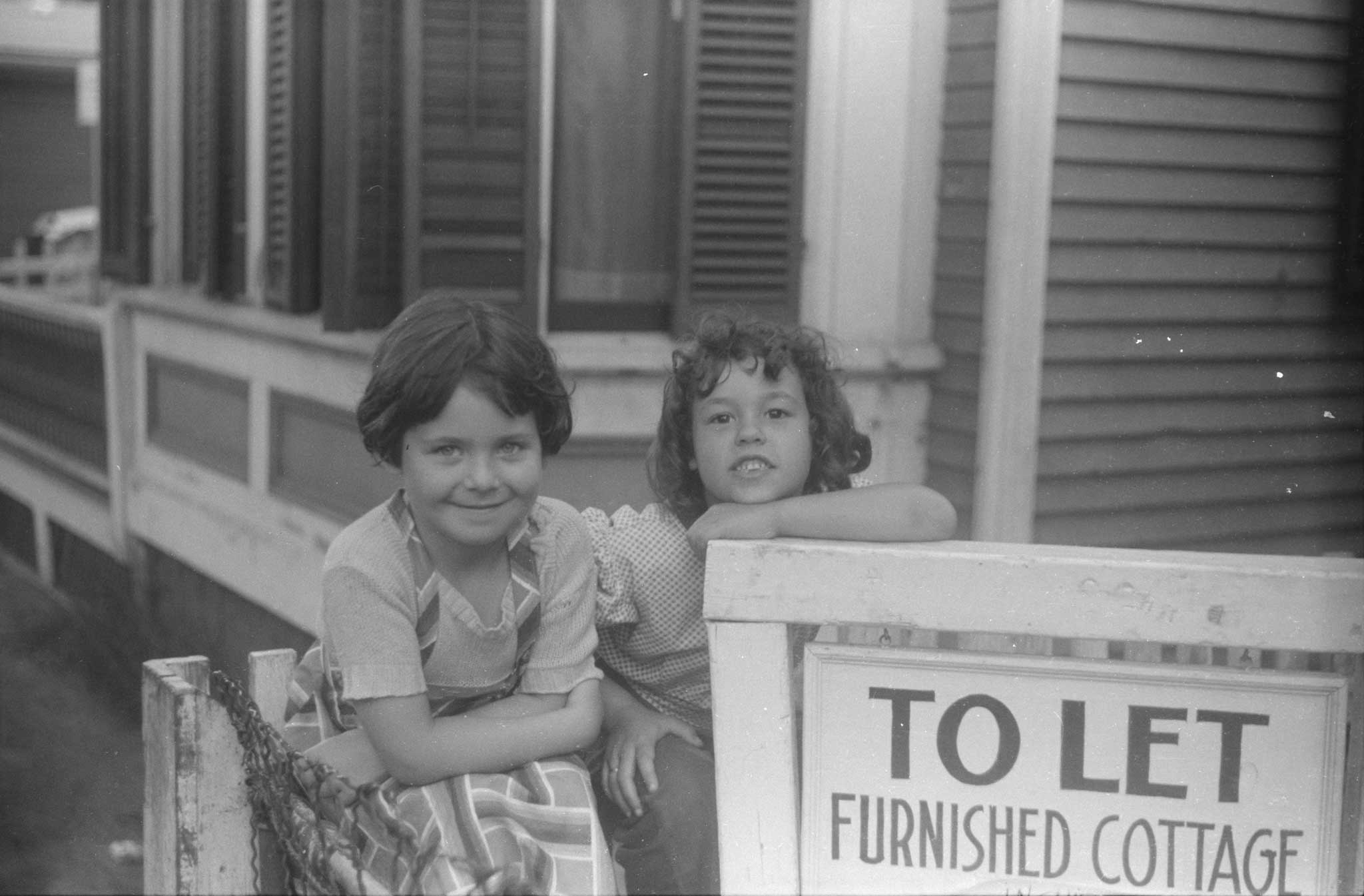 Cape-Cod-real-estate-agents-in-1940